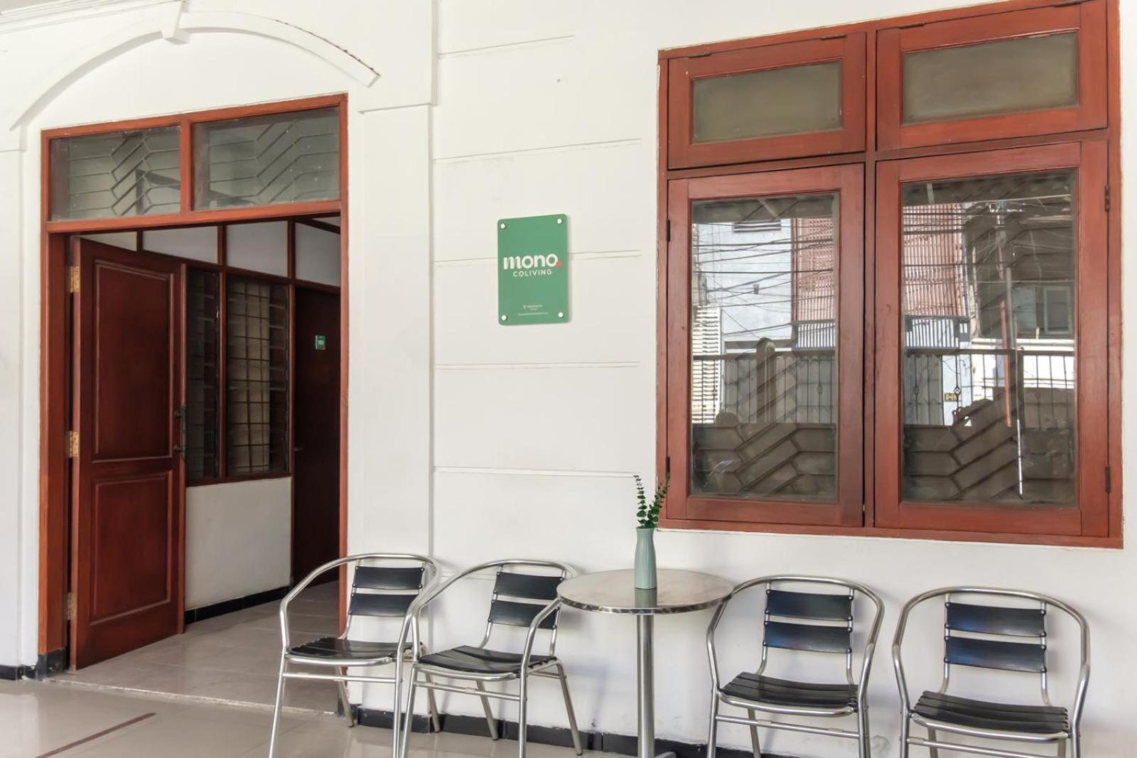 Mono Coliving Kertajaya Syariah, Sby Surabaya Exterior foto